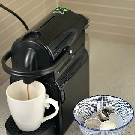 Jasmine - In Lägenhet Kalamata